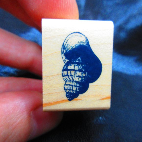 Seashell Rubber Wood Mounted Stamp 1" x .75" - Picture 1 of 3